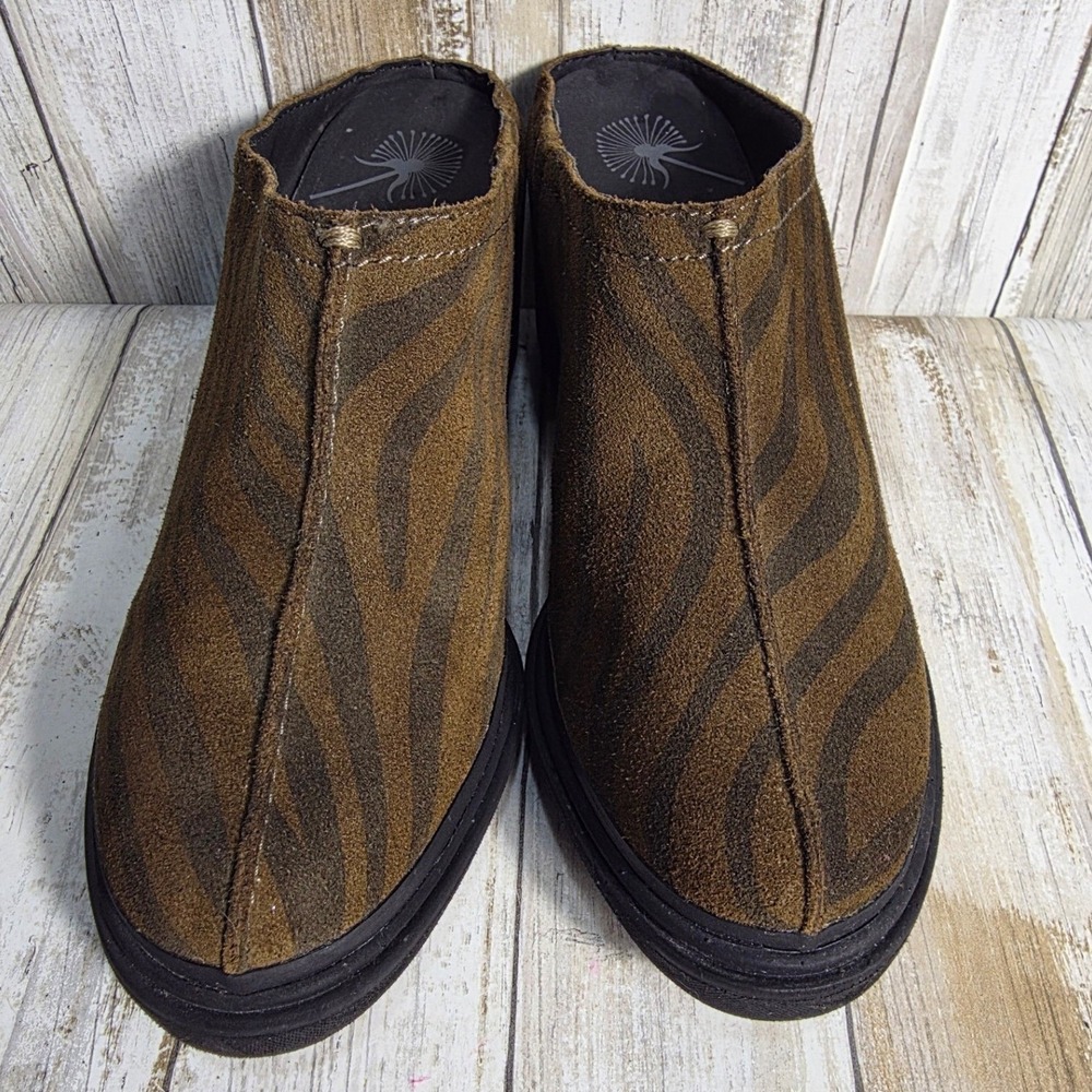 OTBT Womens Brown Zebra Print Ankle Suede Platform Mules Block Heel Clogs 8M